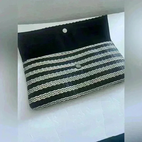 Banana Republic Clutch - Picture 2 of 7